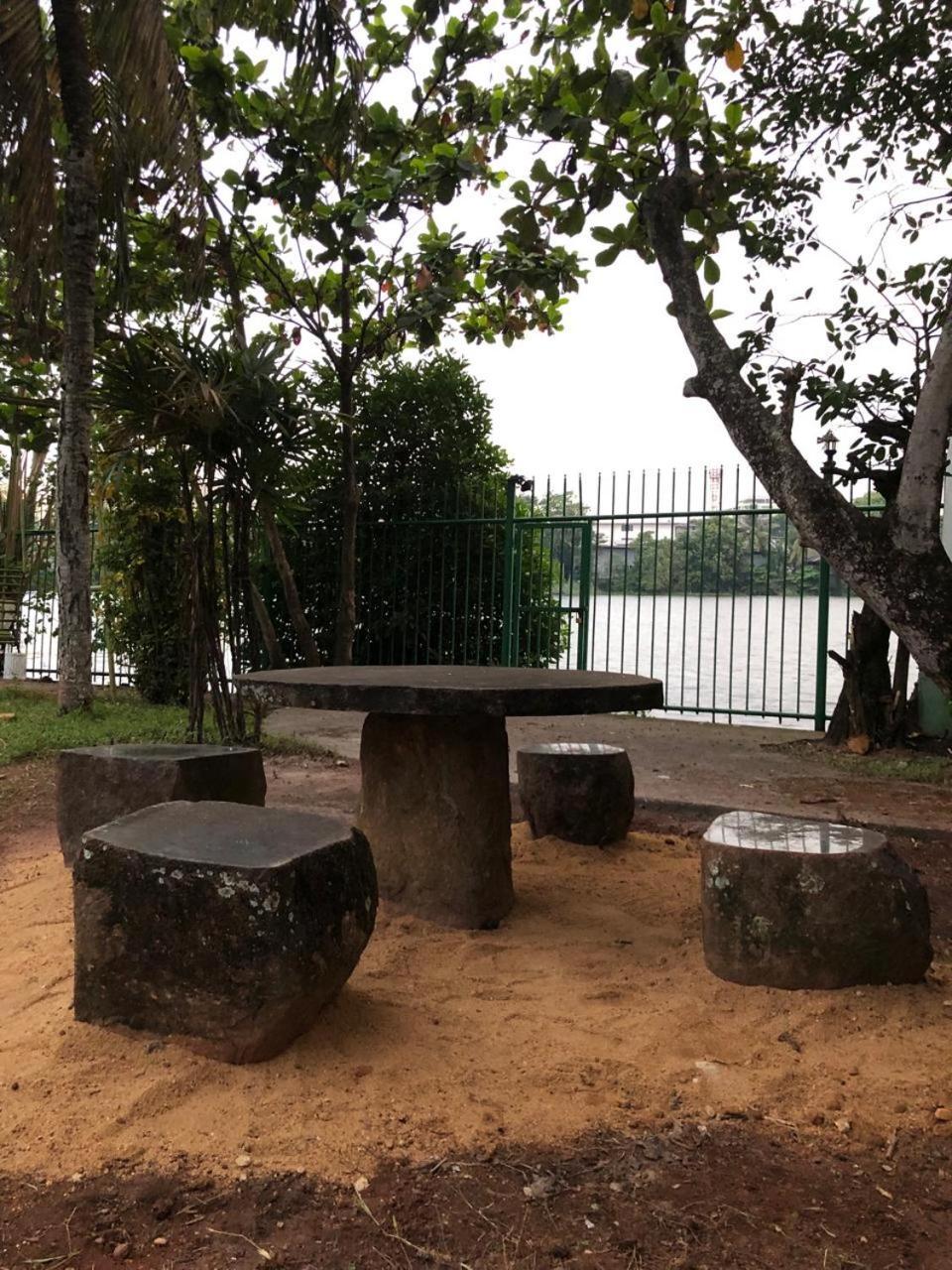 Amani Lake Resort Panadura Extérieur photo